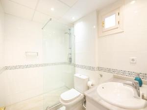 Kúpeľňa v ubytovaní Apartment Las Ranas by Interhome