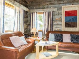 Posezení v ubytování Holiday Home Luostonseita 1 by Interhome