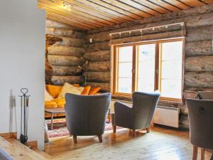 Posezení v ubytování Holiday Home Kelo tuisku by Interhome