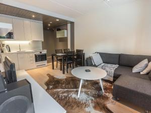 Η κουζίνα ή μικρή κουζίνα στο Holiday Home Levin stara c12 by Interhome