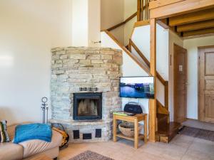 Μια τηλεόραση ή/και κέντρο ψυχαγωγίας στο Holiday Home Pike 2 as- 1 by Interhome