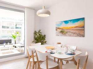 Restaurace v ubytování Apartment Duna Beach by Interhome