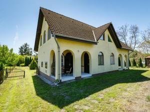 Budova, v ktorej sa dovolenkový dom nachádza