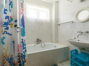 Kúpeľňa v ubytovaní Holiday Home Csilla by Interhome