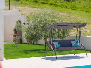 Zahrada ubytování Holiday Home Montebello by Interhome + 37 fotografií