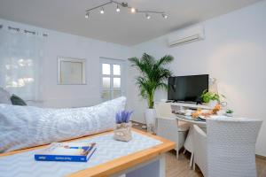 Et tv og/eller underholdning på Smart & Cozy - ZF Hvar