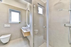 Koupelna v ubytování Apartmani Ana