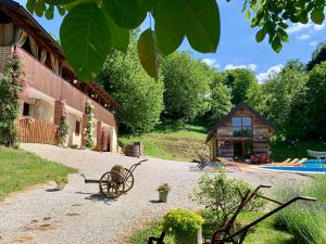 Bazén v ubytování Vila Countryhouse Pijevci nebo v jeho okolí