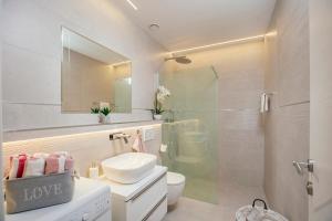 Bilik mandi di Apartments Kolovrat +50 gambar