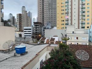 a view of a city skyline with tall buildings at LINDO APARTAMENTO 1822 in Balneário Camboriú