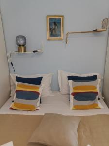A bed or beds in a room at Loft Profumo di Mare