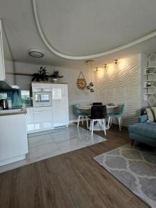 Lux Apartman 34 tesisinde bir oturma alanı