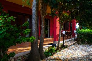 A garden outside Profumo di Zagara