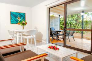 Rõdu või terrass majutusasutuses Lagoon Breeze Villas