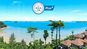 widok na wodę w ośrodku shka pust w obiekcie Supalai Scenic Bay Resort And Spa, SHA Extra Plus w mieście Por Bay