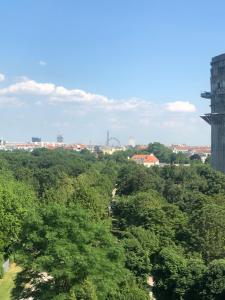 Zdjęcie z galerii obiektu Augartenblick Penthauscombo 14/15/16 - Blick zum Riesenrad w Wiedniu