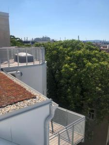 Zdjęcie z galerii obiektu Augartenblick Penthauscombo 14/15/16 - Blick zum Riesenrad w Wiedniu