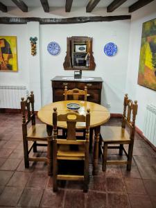 Fotografie z fotogalerie ubytování Casa independiente y completa con una habitación "Venta de Cidones" v destinaci Cidones