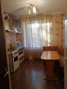 Nhà bếp/bếp nhỏ tại 2х комнатная 129кв