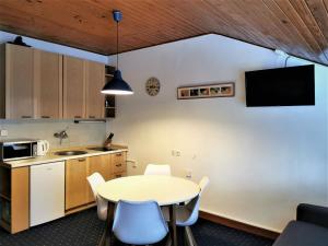 Köök või kööginurk majutusasutuses Apartma Svizec Rogla