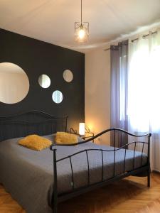 Posteľ alebo postele v izbe v ubytovaní Apartments Salona