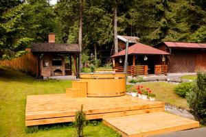 Photo de la galerie de l'établissement Casa Tudor, à Topliţa 52 autres photos