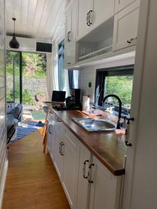Gallery image of Vagona Tiny House in Rize