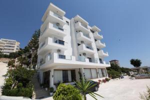 Imagen de la galería de Blue Bay Hotel, en Sarandë