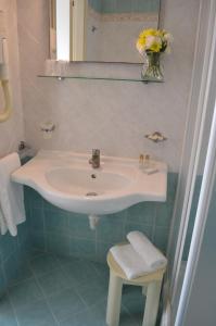 Bagno di Hotel I Due Gabbiani CITR 9006