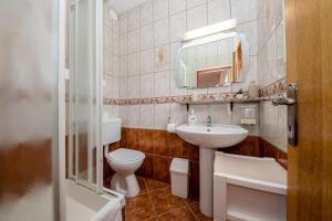 Koupelna v ubytování Apartments Šćerbe 3103