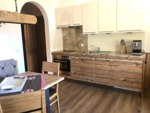Kuchyňa alebo kuchynka v ubytovaní Veronika Appartements