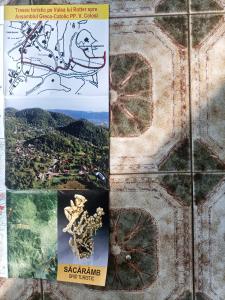 a map of sgraffito and a map of sgraffito at Pensiunea Carma in Certeju de Sus