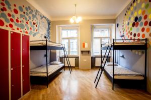 Letto o letti in una camera di Ahoy! Hostel