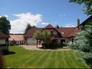 Zahrada ubytování Camping & Guest House Pliskovice
