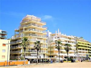 The building in which Az apartmant is located