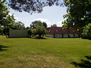 Zahrada ubytování Camping & Guest House Pliskovice