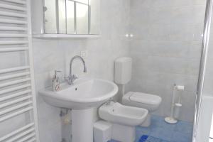 O baie la Casa Jasmin, 2 floors, private garden