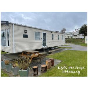 Afbeelding uit fotogalerij van Comfortable 3-Bed Caravan - Combe Haven in Hollington