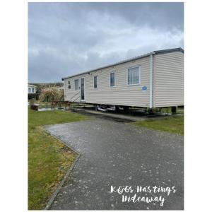 Afbeelding uit fotogalerij van Comfortable 3-Bed Caravan - Combe Haven in Hollington