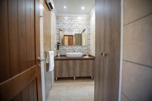 Kúpeľňa v ubytovaní Casa rural en Nerja Villa RuiSol by Centrall alquileres turísticos