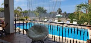 The swimming pool at or close to VILLA MARIANNA CON PISCINA PRIVATA ampi spazi esterni e WIFI FREE