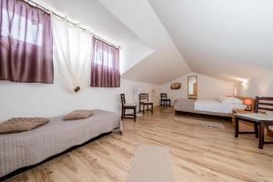 Postel nebo postele na pokoji v ubytování Apartments Šćerbe 3103