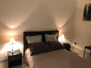 Gallery image of Au cœur de la cité médiévale avec petite vue mer in Bonifacio