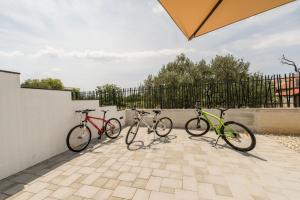 Jízda na kole v ubytování Holiday House Sukošan Zadar nebo okolí