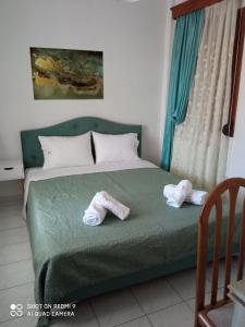 Postel nebo postele na pokoji v ubytování Annas apartment 2 (AgiosNikolaos)
