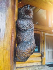 Gallery image of Bella Coola Grizzly Tours Cabins in Hagensborg