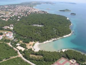 Fotografie z fotogalerie ubytování BUCO seafront apartments & fastfood v Pakoštane