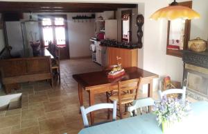 Kuchyň nebo kuchyňský kout v ubytování Agriturismo La Nocciolina