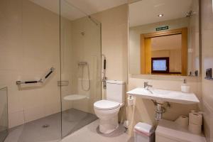 Koupelna v ubytování Metsola Apartamentos Rurales