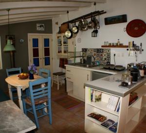 Η κουζίνα ή μικρή κουζίνα στο Arcadia Eressos